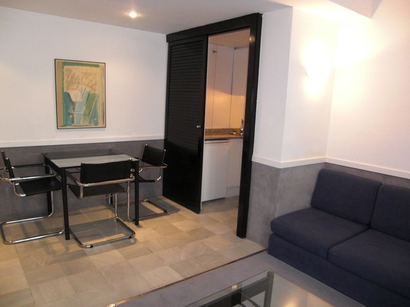 Apartamentos Descartes Barcelona Cameră foto